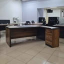 ESCRITORIO P/OFICINA A-012-1600# 160X80X76CM COLOR 1004#+GRIS/ CON LATERAL DERECHO
