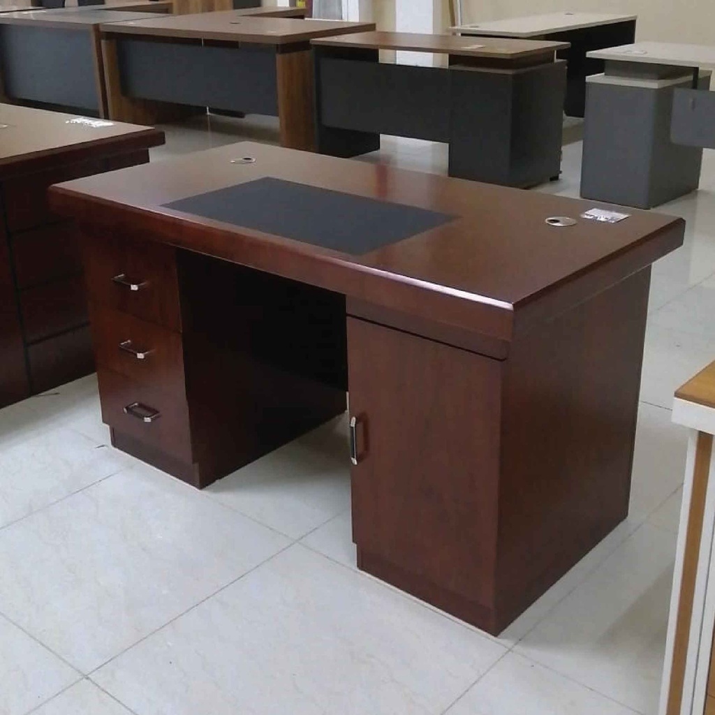 ESCRITORIO P/OFICINA A-015-1400#140X70X76CM WALNUT 1PT+3GV